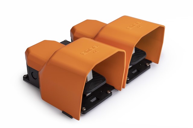 PDK Serisi Metal Korumalı (1NO+1NC)+(1NO+1NC) Taşıma Kol Delikli Çiftli Turuncu Plastik Pedal